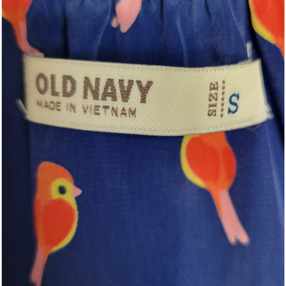 Old Navy Bird Print Button Top Womens S Blue Red Low V-Neck 3/4 Sleeve Whimsical - Picture 2 of 12